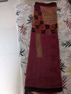 Vibrant Floral Print Saree with Pre-stitched Fall