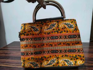 Unique Paisley Print Handbag