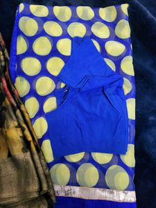 Beautiful Floral &amp; Polka Dot Saree with Blouse