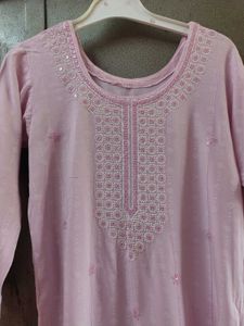 Elegant Pink Embroidered Kurta