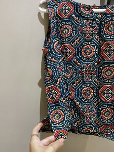 Sleeveless Cotton Casual Crop Top