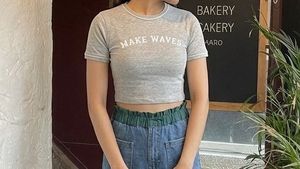 Grey 'Make Waves' Tee