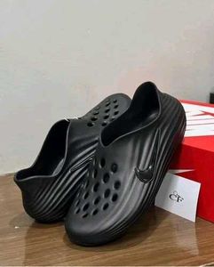 React x Rejuven 8 Black Slide fresh