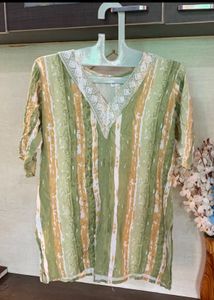 Elegant White &amp; Gold Kurta Set
