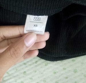 Black Ribbed Top with Collar Zip