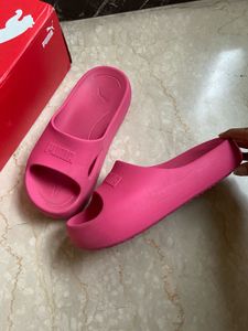 Puma Shibusa Glowing Pink Slides