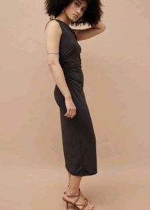 GINGER LIFESTYLE Black One-Shoulder Bodycon Dress