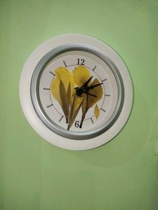 Handmade Aesthetic White Floral Clock