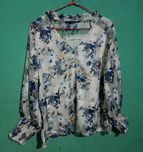 Floral Print V-Neck Blouse