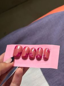 Press-On Nails with Floral Design