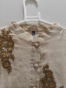 Elegant Embroidered Kurta