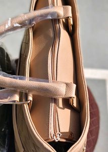 Stylish Woven Handbag