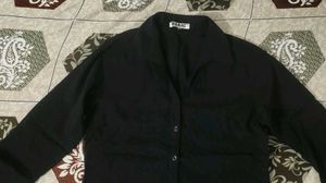 Comfy black shirt ( women's )
