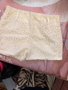 Stylish Lace Daisy Shorts