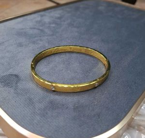 Anti Tarnish Luxury Gold Bangle with Diamonds