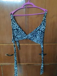 4 Beach wear Print Ruffle Bikini Tops