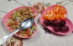 10 Pink Heart-Shaped Serving Bowls