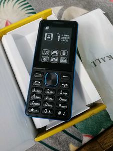 IKALL K-444 Basic Mobile Phone
