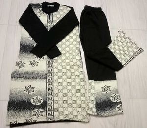 Brand New Kurt Set Woolen