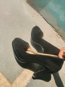 Stylish Black Suede Heels