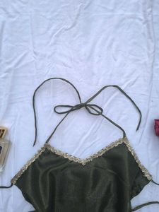 Y2k Assymetrical Chic top💚