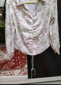 Chic Floral Print Ruched Front Shirt