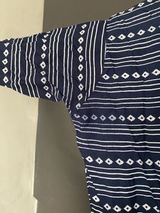 Stylish Blue &amp; White Print Kurta