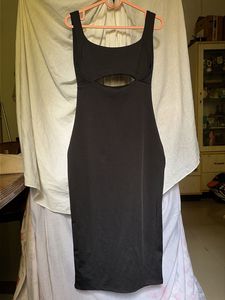 Newme Chic Black Cut-Out Midi Dress