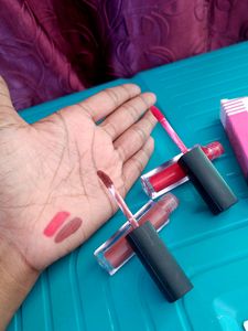 Pack Of 2 Matte Lipstick...Water Resistant