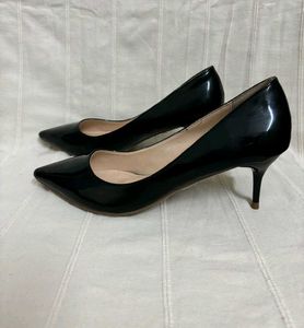 🆕Classic Black Patent Leather Heels
