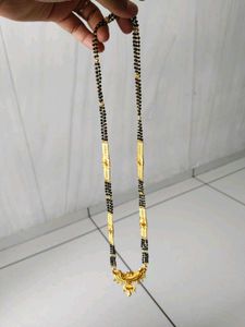 Elegant Gold Mangalsutra