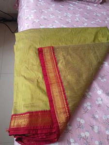 Elegant Saree with Rich Border
