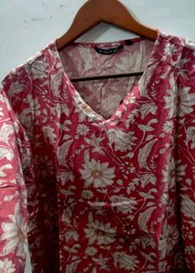 Beautiful Floral Print short Kurta