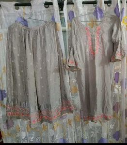 Elegant Kurta Set with Delicate Embroidery