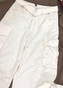 Stylish Cream Cargo Pants26-30 length 41