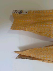 Never worn Elegant Floral Print Kurta Set