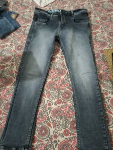 Men's Stylish Grey Washed Jeans