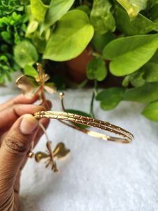 Elegant Gold Flower Arm Cuff Bracelet