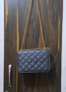 Chic Quilted Crossbody Bag