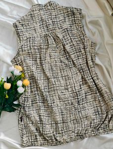 109°F Top – Elegant &amp; Office-Ready!