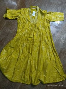 New Xxl Elegant Ethnic Gown
