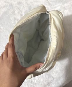 Puffy shoulder bag 🤍