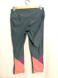 Nike Dri-Fit Capri Leggings