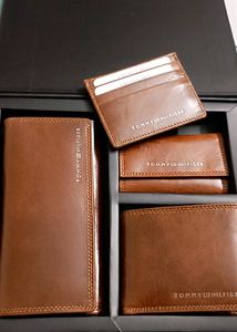 TOMMY HILFIGER LEATHER GIFT BOX