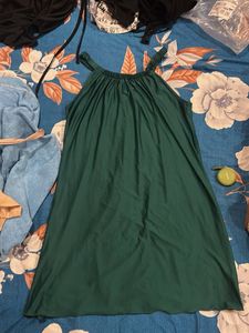Solid Green Sleeveless Casual Dress