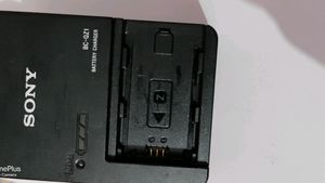 Sony Alpha  A7 Series Battery And Charger Combo