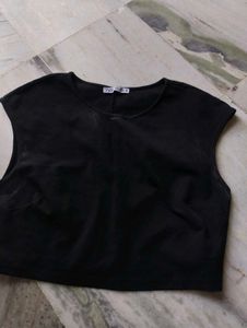 Black Cropped Cap Sleeve Top