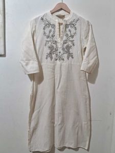 Elegant Embroidered Kurta