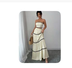 newme off-white tie-up skirt coord set