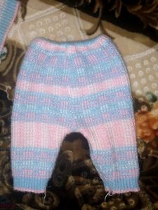 Unisex Baby Woolen Sweater Pyjama